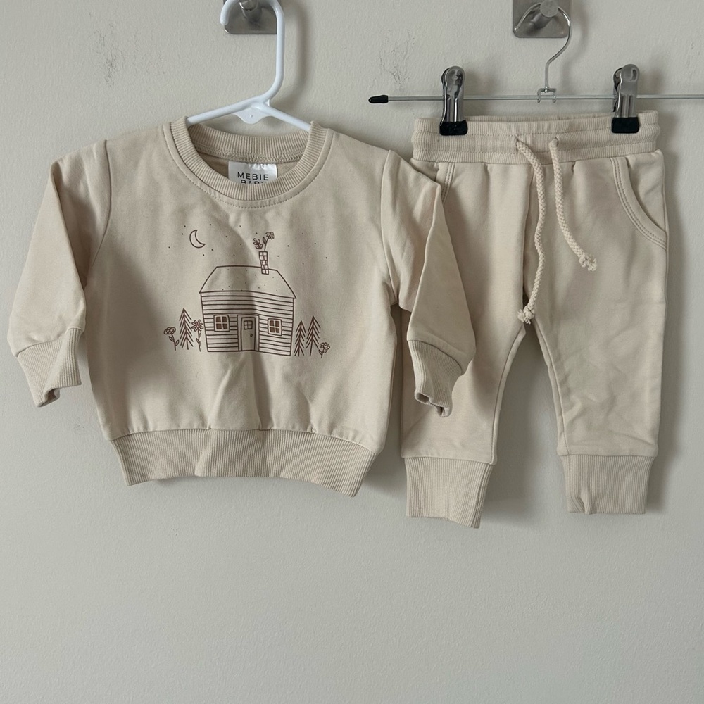 Mebie baby outfit